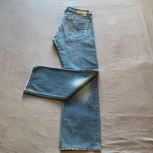 Diesel Viker Denim Jeans. 32 in. Waist **Length Hemmed to 30 in.** 100% Cotton.